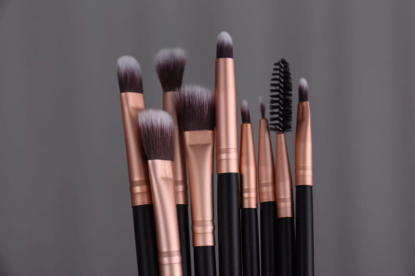 Set de 14 Brochas de Maquillaje con Mango de Madera